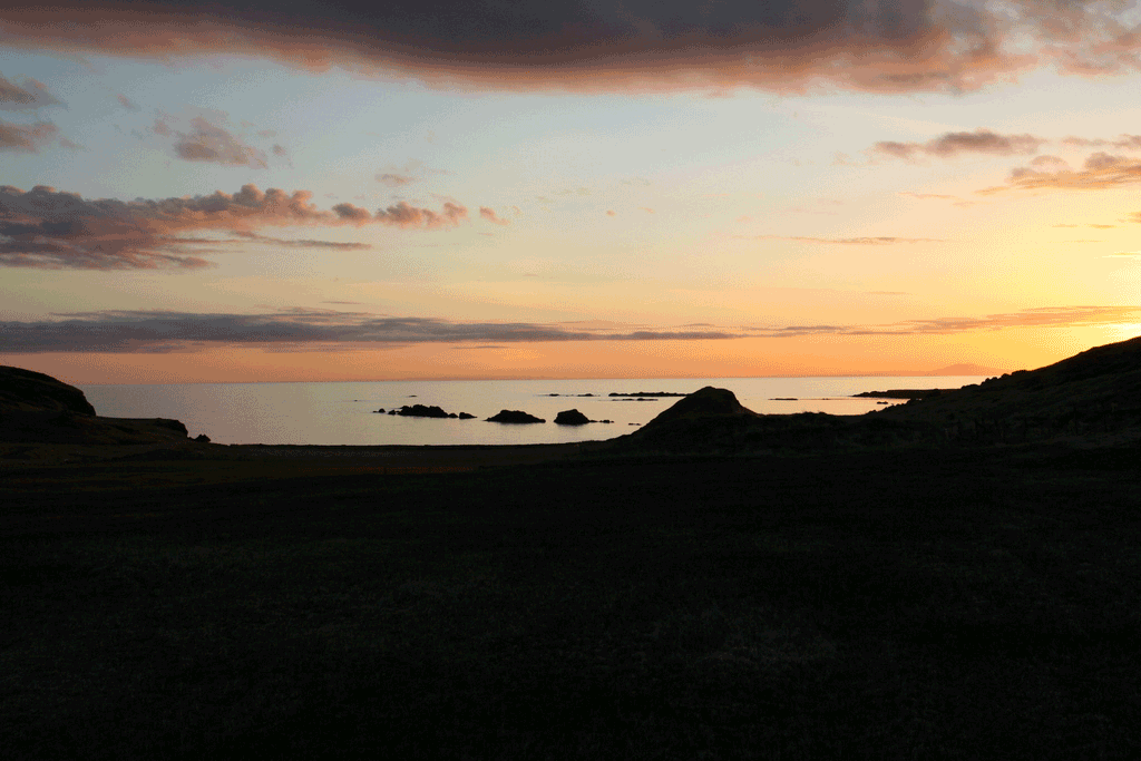 Midnight sun and golfing in Iceland